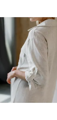 Лляна сукня-міді, одяг від Jador