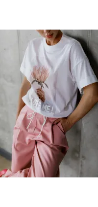 Біла футболка з квітковим принтом  від італійського бренду з 100% бавовни, одяг від Jador