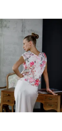 Італійська сатинова блуза. Доступні розміри: M