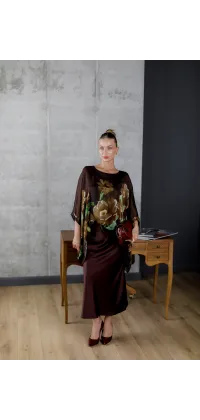 Блуза з квітковим принтом. Колір: Коричневий