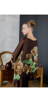 Блуза з квітковим принтом. Доступні розміри: 