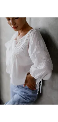 Блуза з мереживом, одяг від Jador