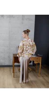 Розкішна квіткова блуза. Доступні розміри: 