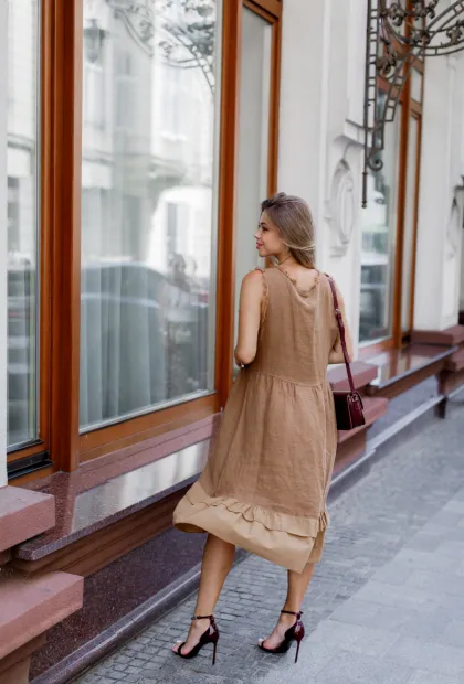 Сукня з натурального льону