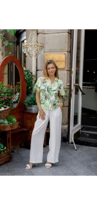 Сорочка з тропічним принтом, одяг від Jador