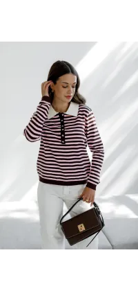 Трикотажний джемпер  у бордово-рожеву смужку з контрастним білим коміром та гудзиками, одяг від Jador