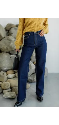 Джинси прямого крою. Доступні розміри: 