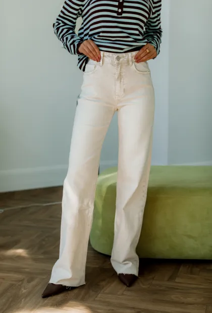 Джинси з високою посадкою