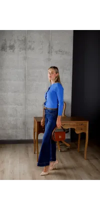 Джинси-кльош з ефектом push-up. Доступні розміри: 