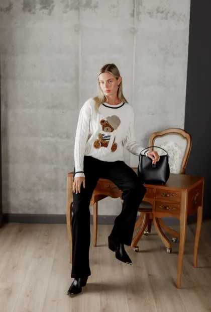 Класичні чорні джинси