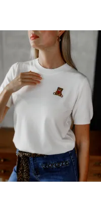 Светр із вишивкою ведмедика. Колір: Білий