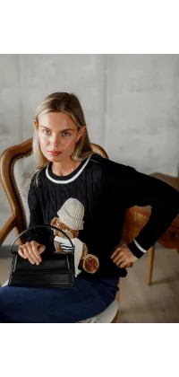 В’язаний джемпер прямого крою. Колір: Чорний