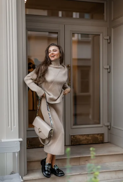 Костюм з геометричною в'язкою