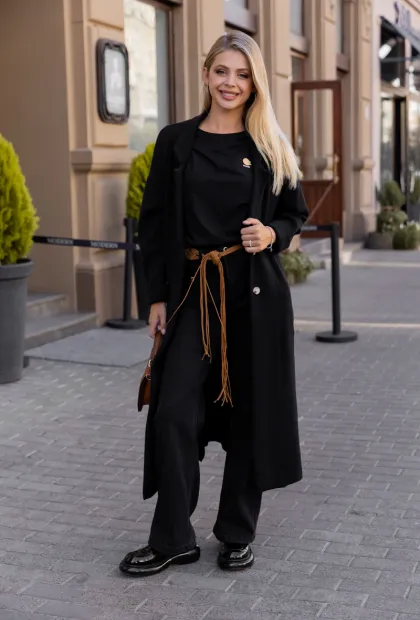 Лаконічний чорний кардиган