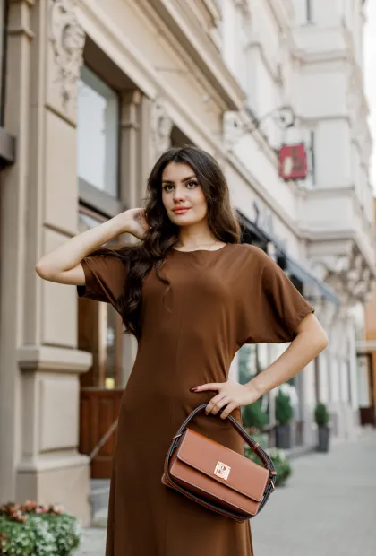 Шоколадна сукня максі