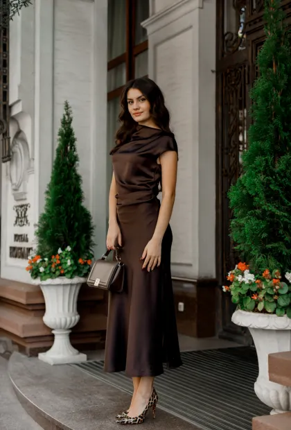 Сукня з драпіровкою