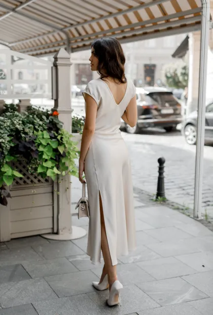 Італійська сатинова сукня