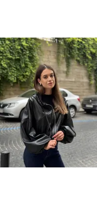 Бомбер з екошкіри з капюшоном, одяг від Jador