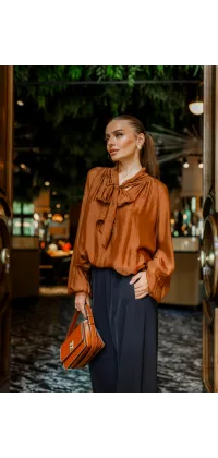 Блуза із зав'язкою, від Jador