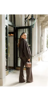 Шоколадні трикотажні штани. Доступні розміри: L