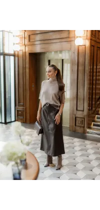 Светр з італійської пряжі, одяг від Jador