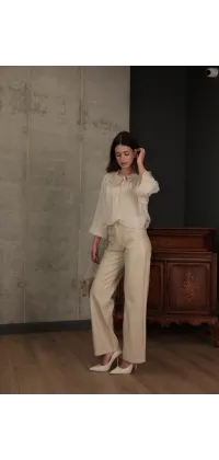 Блуза з шифонової тканини. Доступні розміри: 