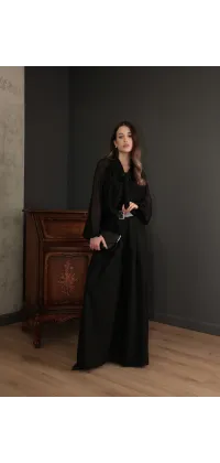 Легка напівпрозора блуза з бантом на горловині та обʼємними рукавами, одяг від Jador