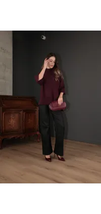 Светр з високим коміром. Доступні розміри: 