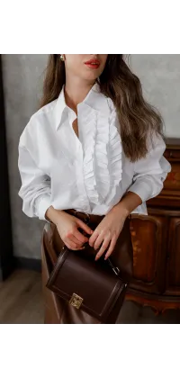 Блуза біла з воланами. Доступні розміри: M, L