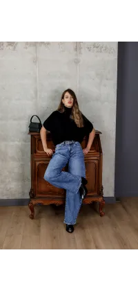 Джинси жіночі класичні. Доступні розміри: 36, 40