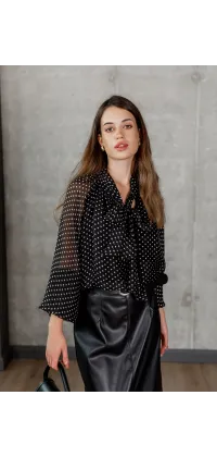 Блуза з бантом. Колір: Чорний