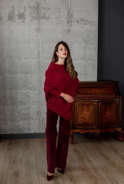 Светр асиметричний