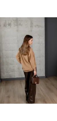 Светр з  вирізом, одяг від Jador