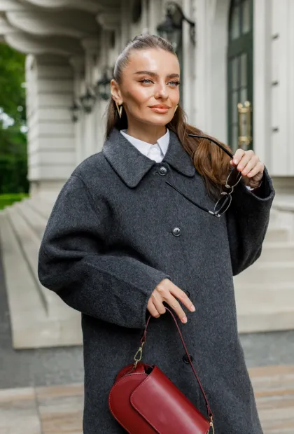 Пальто з відкладним коміром