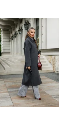 Елегантне двобортне пальто міді довжини з відкладним коміром, одяг від Jador