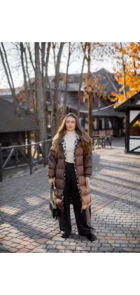 Стильний жіночий пуховик, одяг від Jador