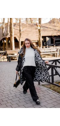 Чорний пуховик Франція. Колір: Чорний