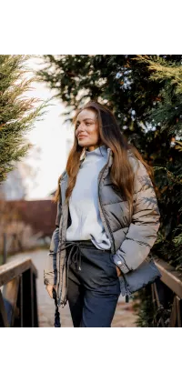 Куртка-пуховик з поясом, одяг від Jador