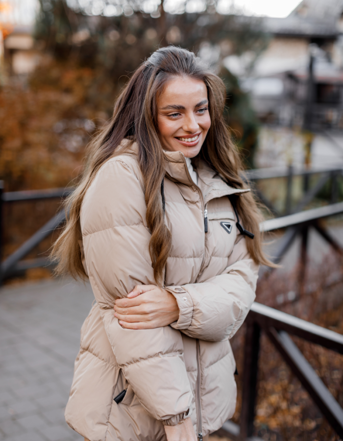 Жіночий демісезонний пуховик
