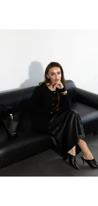 Класичний чорний кардиган. Колір: Чорний