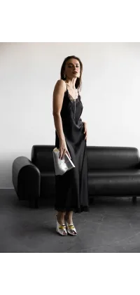 Чорна сукня-комбінація з мереживною обробкою IMPERIAL, одяг від Jador