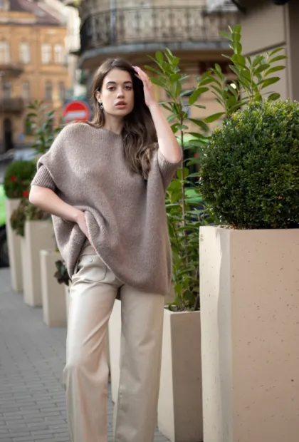 Светр з натуральної шерсті