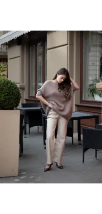 Светр з натуральної шерсті. Доступні розміри: 