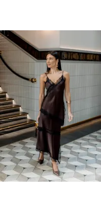 Сатинова спідниця з мереживом. Колір: Коричневий