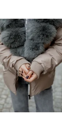 Жіноча пухова куртка, від Jador