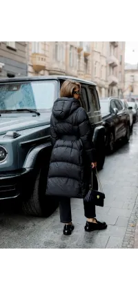 Жіночий пуховик максі. Колір: Чорний