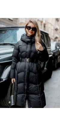 Об’ємний довгий пуховик із поясом у чорному кольорі з натуральнип наповненням, одяг від Jador