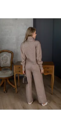 Елегантний трикотажний костюм, одяг від Jador