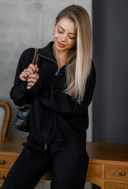 Костюм із щільного трикотажу