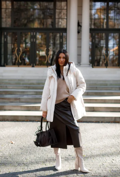 Подовжений зимовий пуховик